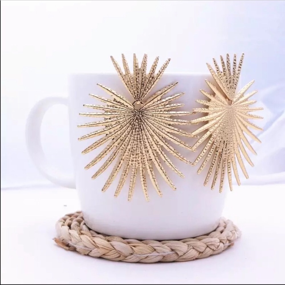 NWT Geometric Drop Earrings - Picture 2 of 5